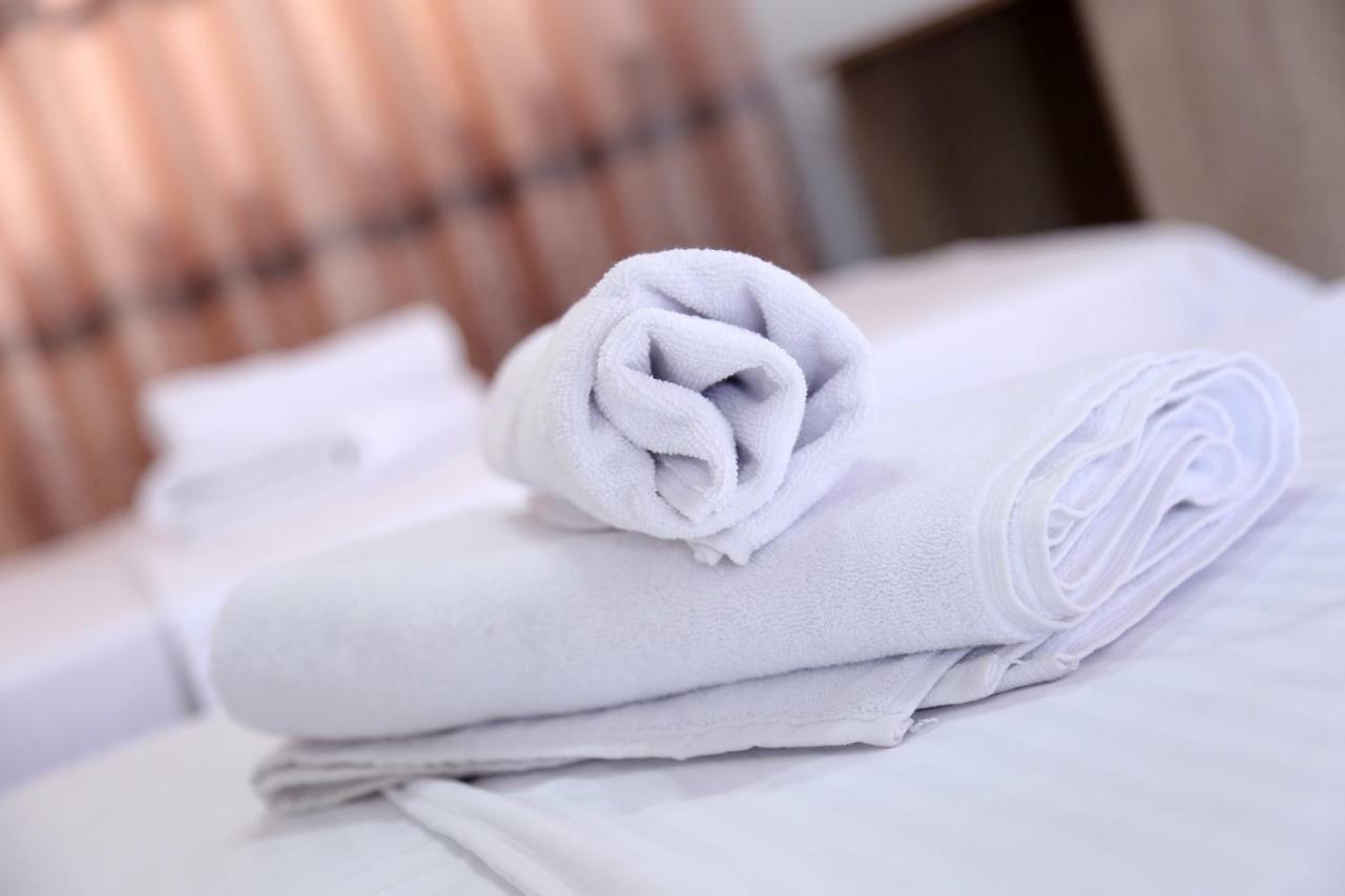 Anis-Pari Hotel Bukhara Esterno foto