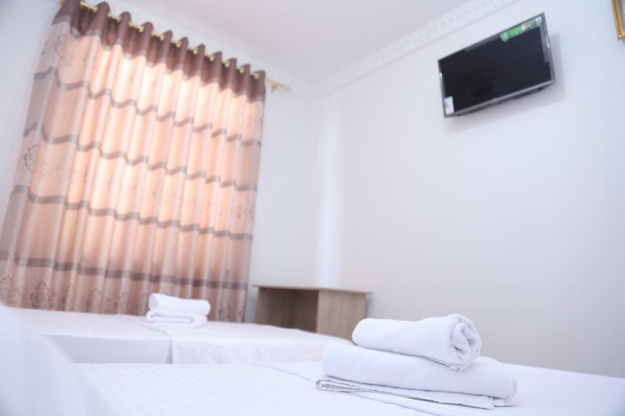 Anis-Pari Hotel Bukhara Esterno foto