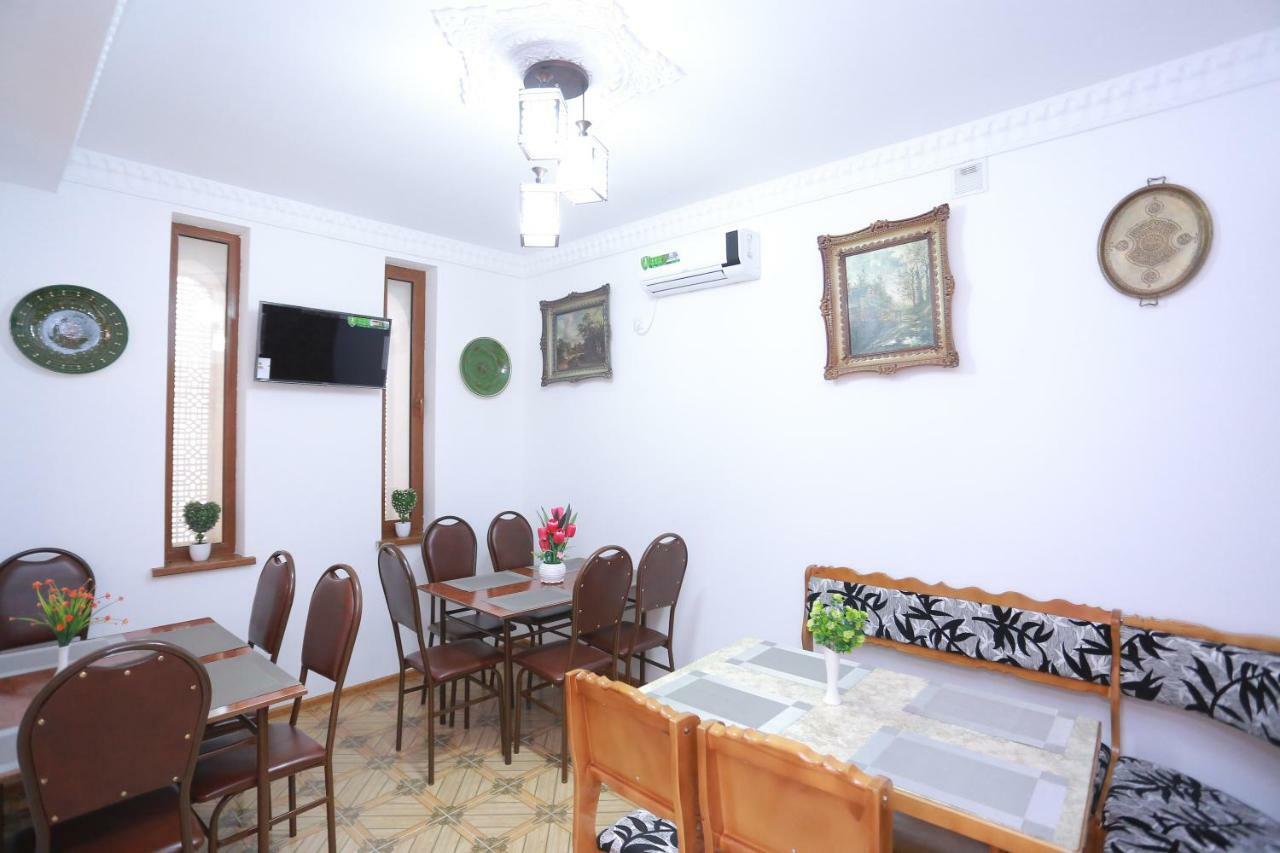 Anis-Pari Hotel Bukhara Esterno foto