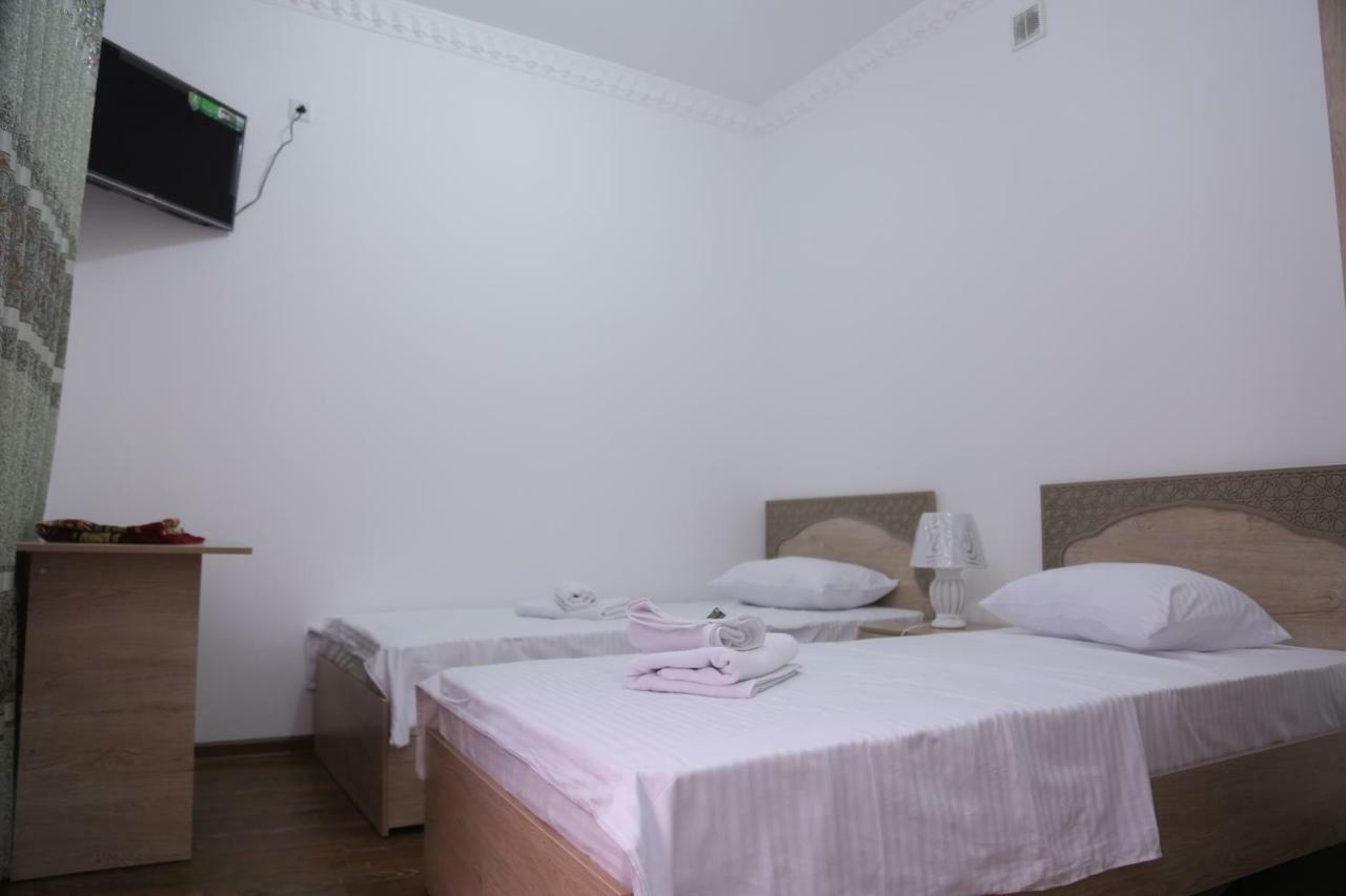 Anis-Pari Hotel Bukhara Esterno foto