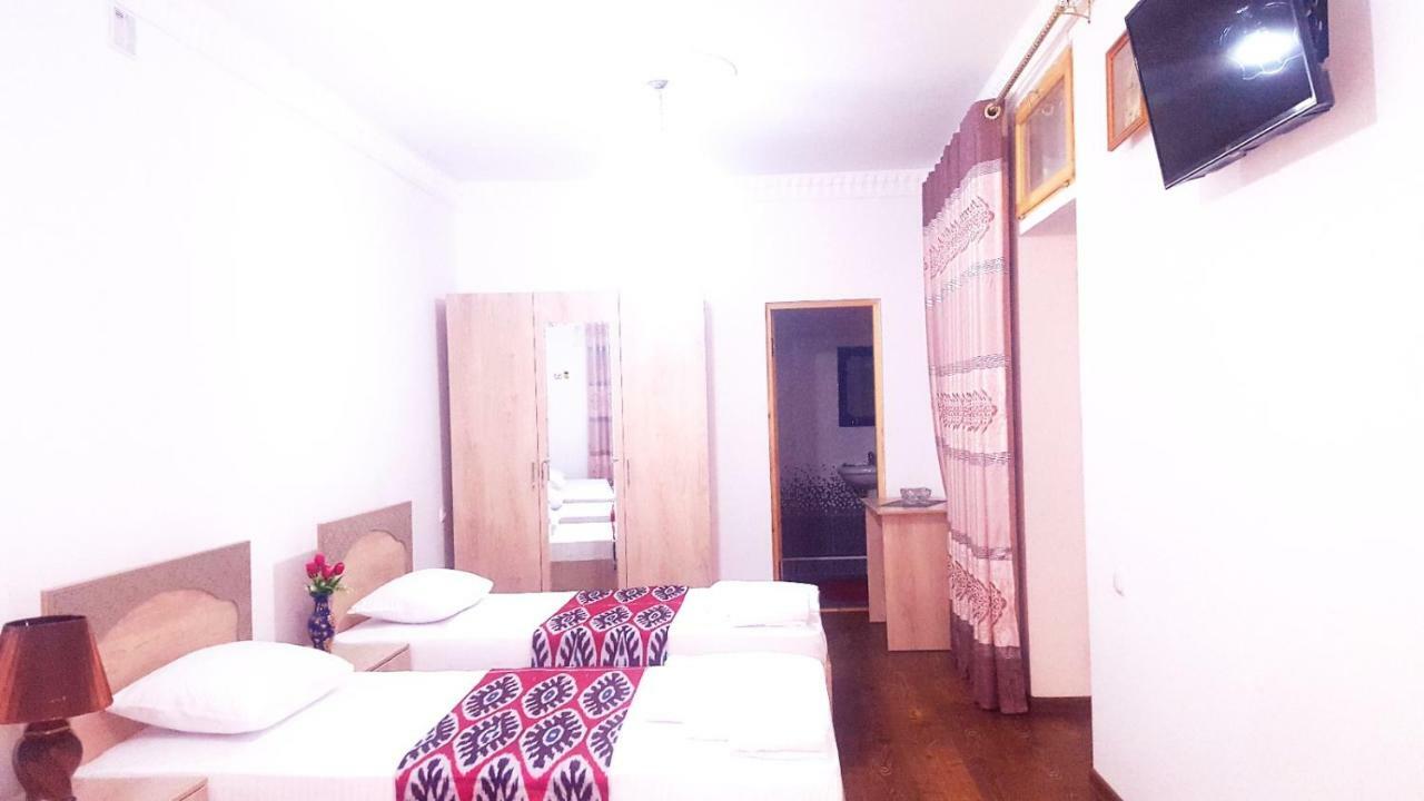Anis-Pari Hotel Bukhara Esterno foto