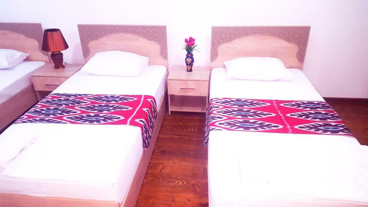 Anis-Pari Hotel Bukhara Esterno foto